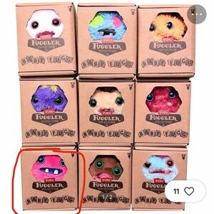 NWT series 4 mini Fuggler